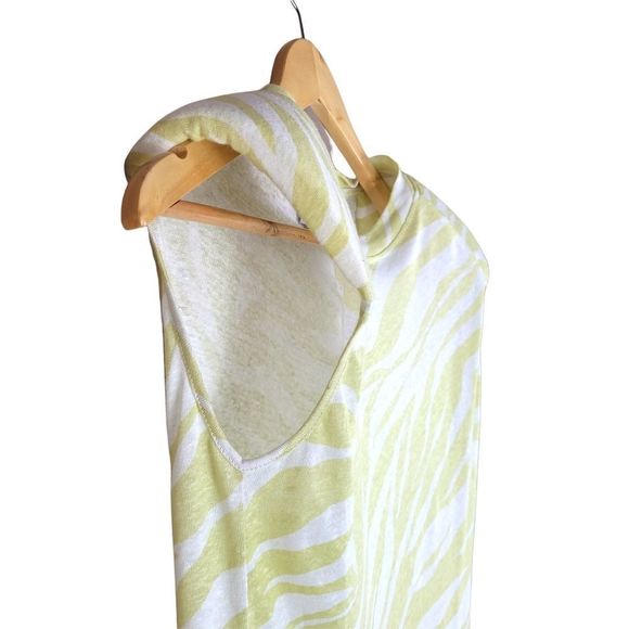 Sen Padded Shoulder Tee Tank Small - Picture 4 of 8